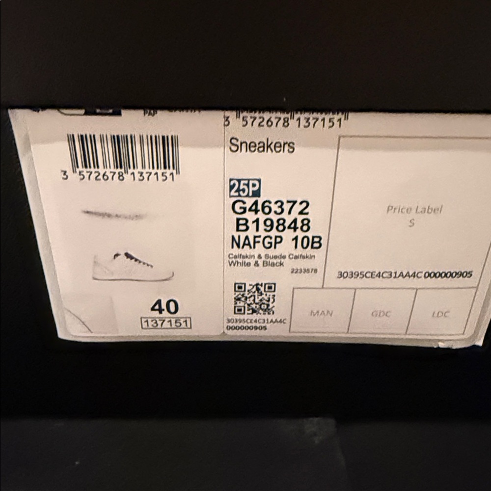 Chanel White Sneakers women’s 40… - Picture 11 of 13